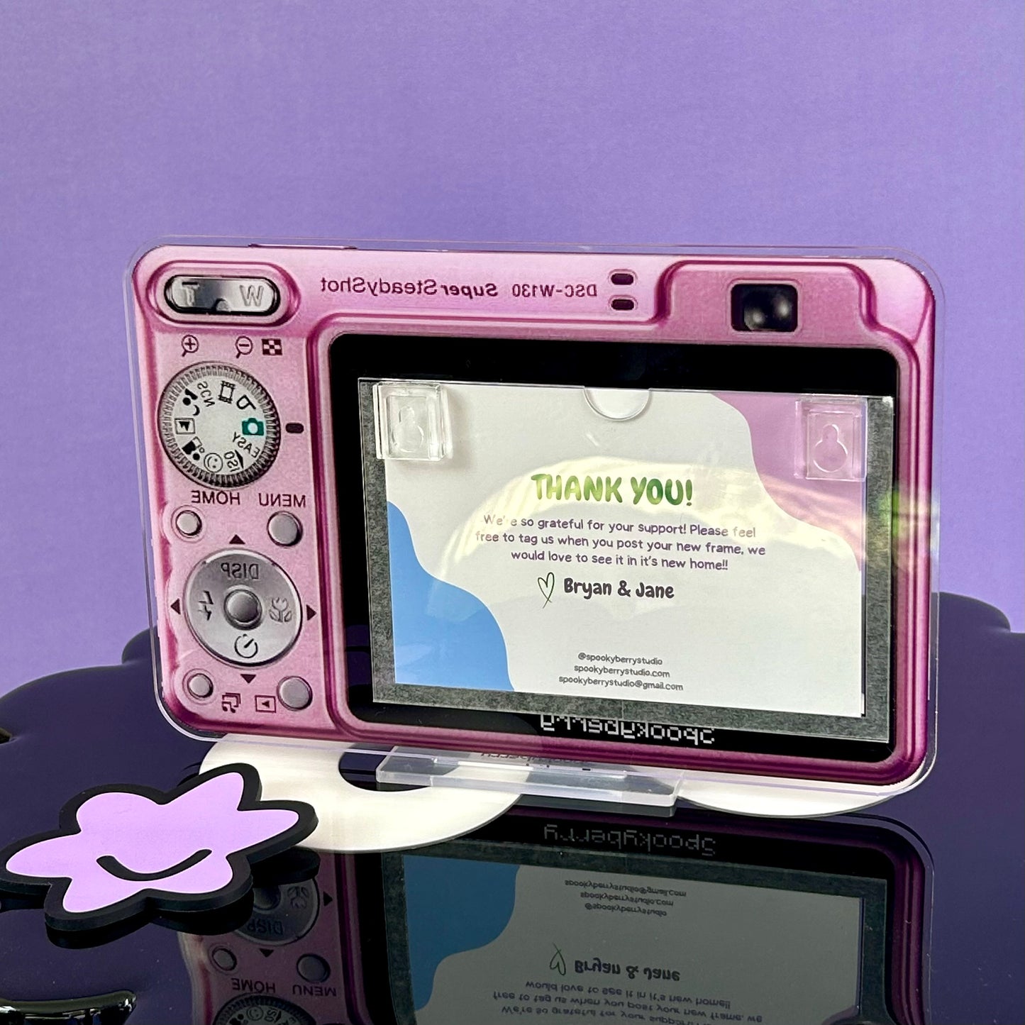 DIGITAL CAMERA ACRYLIC PHOTO STAND (PINK) *PREORDER*
