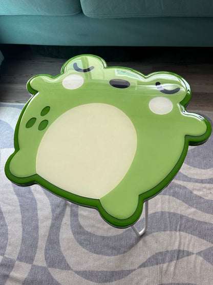 Froggy Table + 2 STRAWBERRY COASTERS